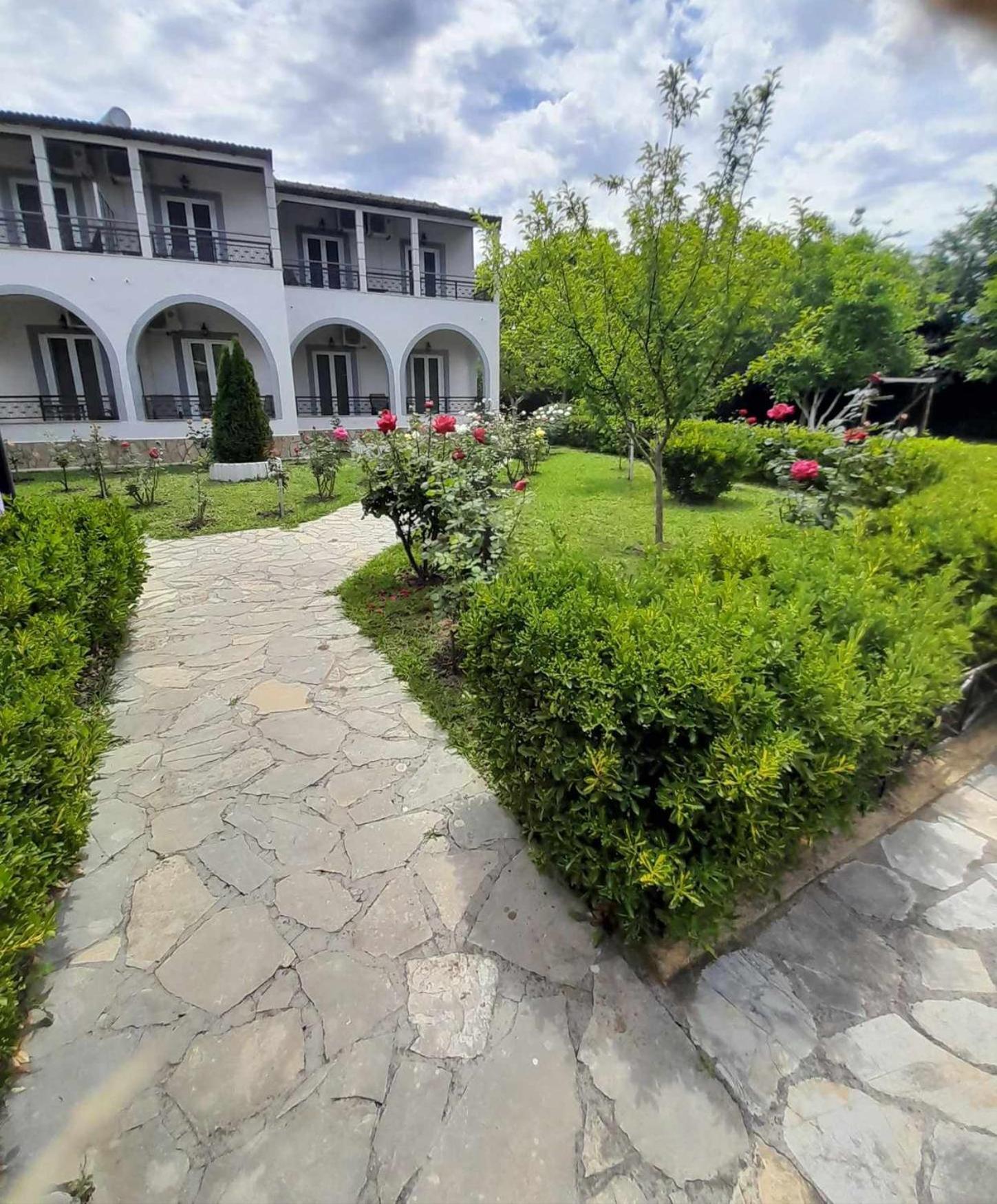 Artemis Studios & Apartments Sidari Екстериор снимка