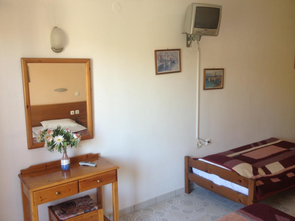 Artemis Studios & Apartments Sidari Стая снимка