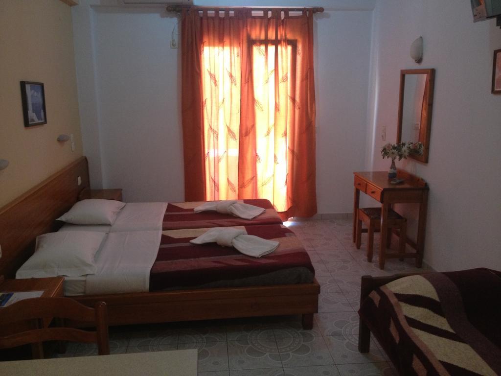 Artemis Studios & Apartments Sidari Стая снимка