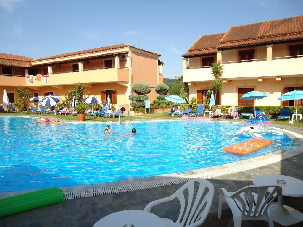 Artemis Studios & Apartments Sidari Екстериор снимка