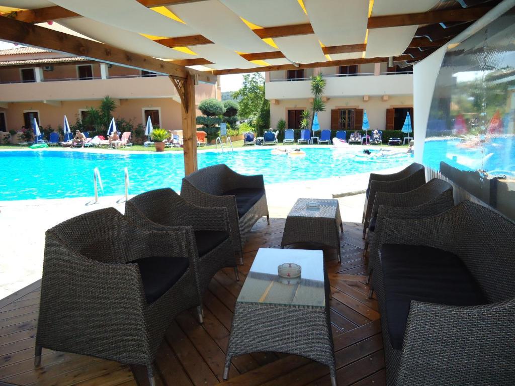 Artemis Studios & Apartments Sidari Екстериор снимка